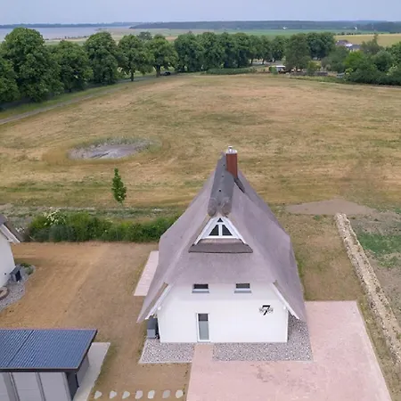Haffblick - Mit Kamin, Sauna Und Meerblick Nyaraló Pepelow
